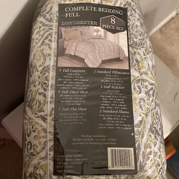 complete bed set! (full size) - Picture 6 of 6